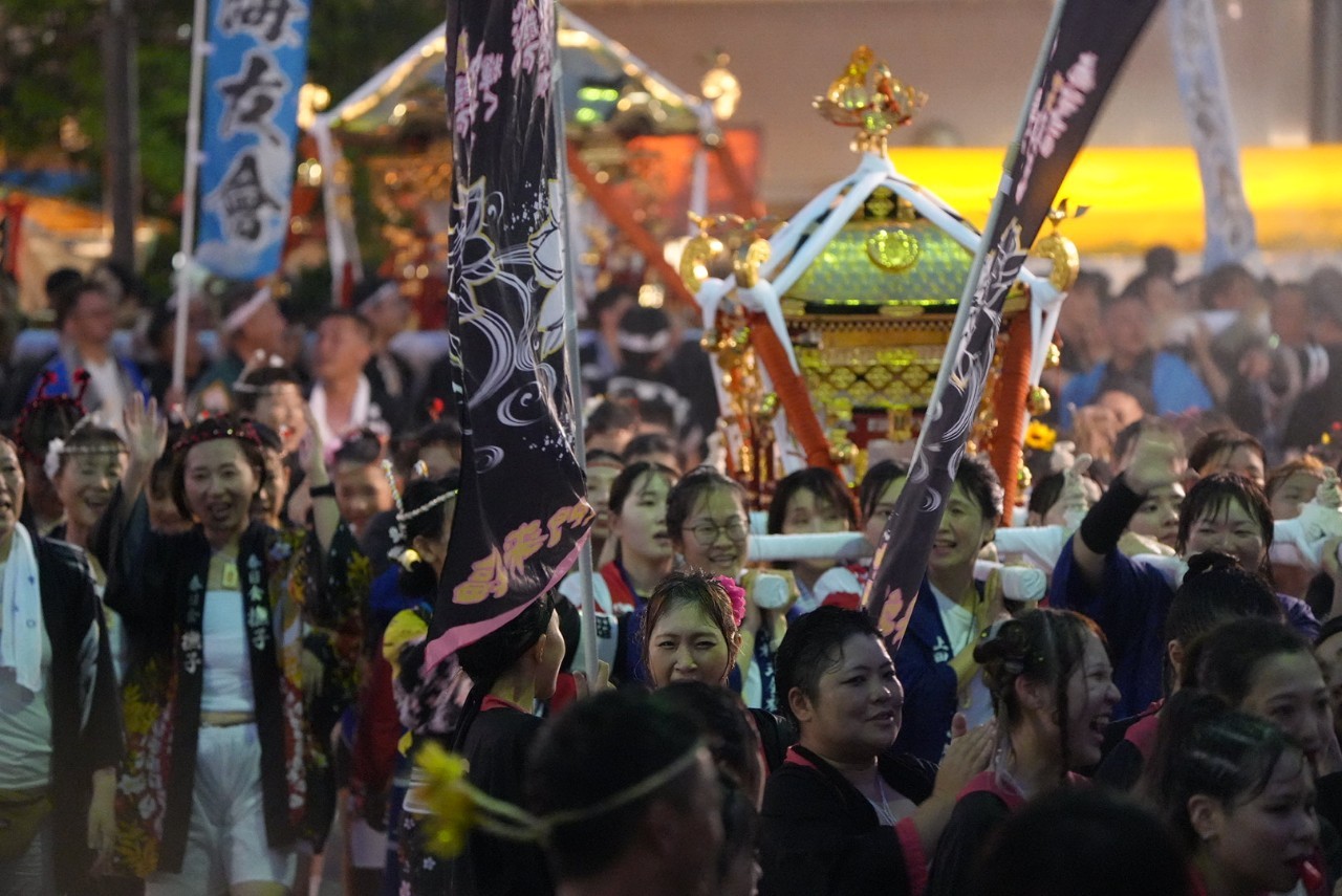 まつりのべおか出会い神輿